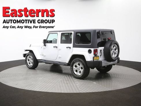 Used 2015 Jeep Wrangler Unlimited Sahara w/ Connectivity Group AWD/4WD image 64