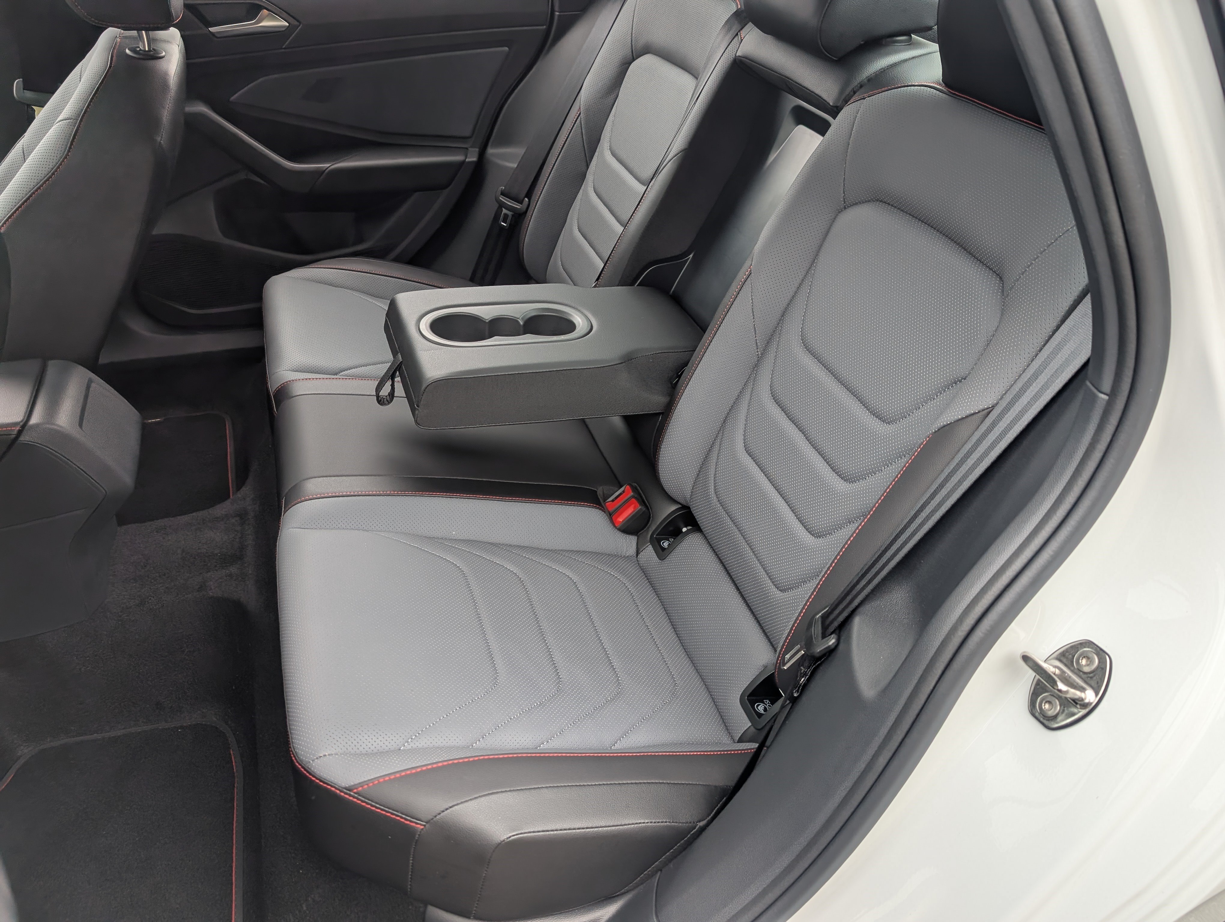Used 2026 Volkswagen Jetta GLI Autobahn FWD image 18