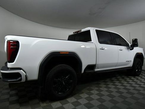 Used 2025 GMC Sierra 2500 AT4 w/ AT4 Premium Plus Package image 10