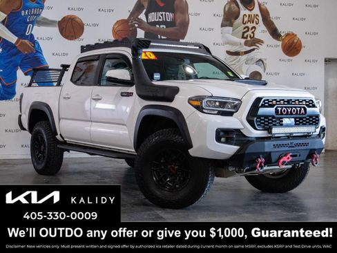 Used 2020 Toyota Tacoma TRD Pro image 1