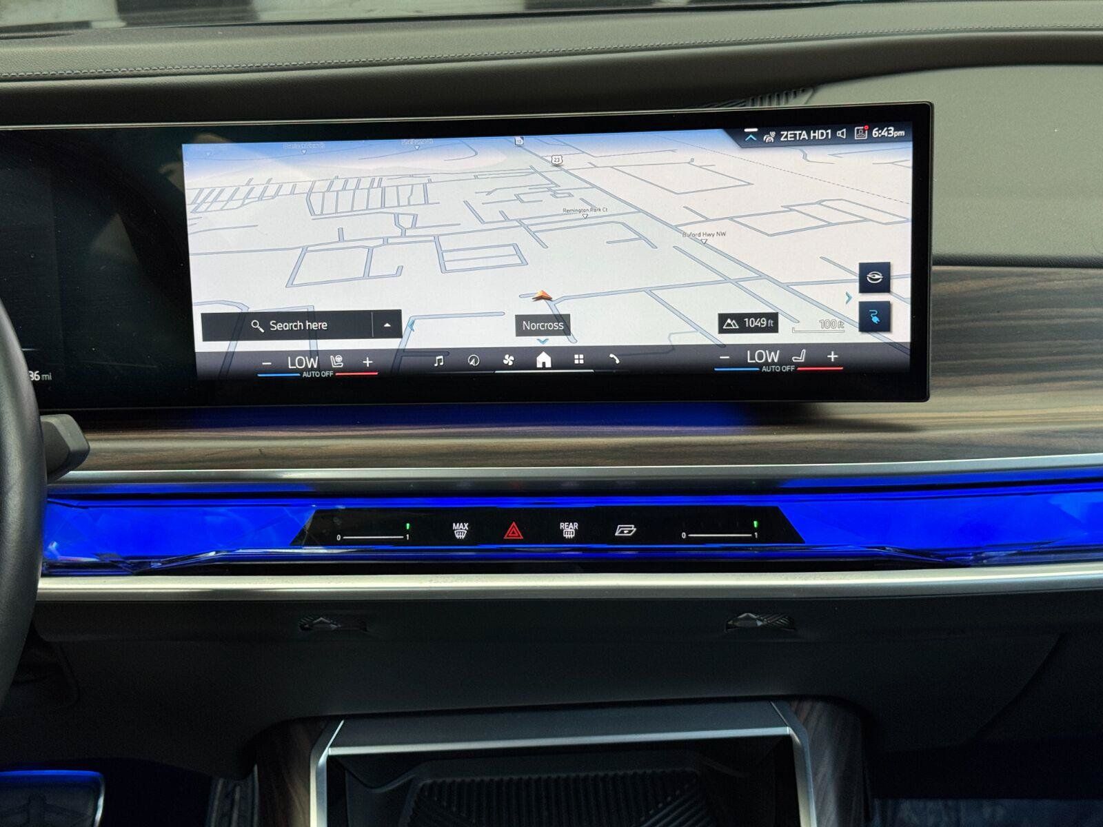 Used 2024 BMW i7 eDrive50 w/ M Sport Package RWD image 25