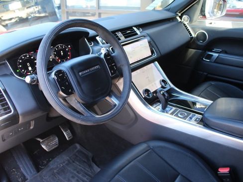 Used 2020 Land Rover Range Rover Sport HST image 7