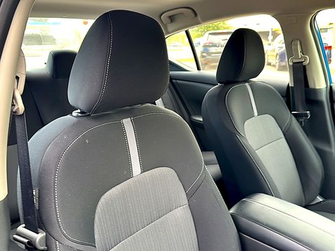 Certified 2025 Nissan Sentra SV image 24