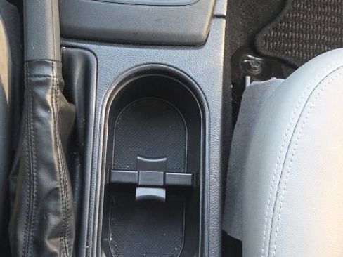 Used 2016 Subaru Forester 2.5i Touring w/ Eyesight & Navigation System image 37