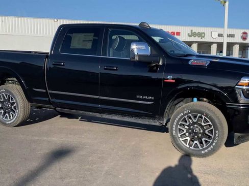 New 2025 RAM 2500 Limited image 9
