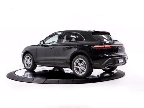 Certified 2026 Porsche Macan AWD/4WD image 3