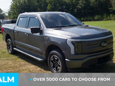 Used 2023 Ford F150 Lightning XLT AWD/4WD image 2