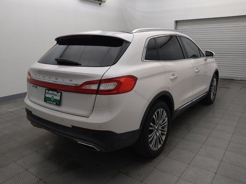 Used 2017 Lincoln MKX Reserve w/ Driver Assistance Package FWD image 9