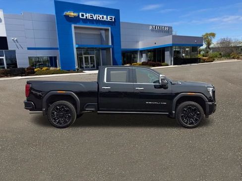Used 2026 GMC Sierra 2500 Denali Ultimate w/ LPO, GMC Protection Package AWD/4WD image 27