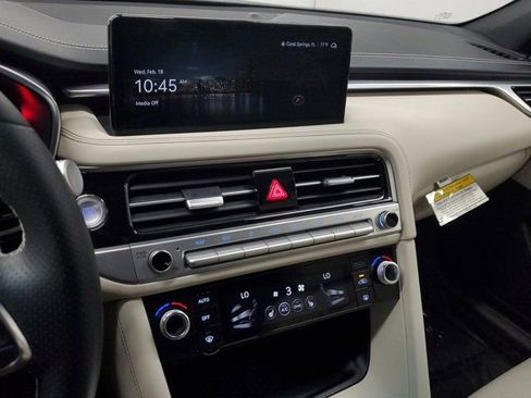 Used 2026 Genesis G70 2.5T image 27