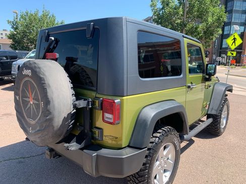 Used 2010 Jeep Wrangler Rubicon w/ PWR Convenience Group AWD/4WD image 7