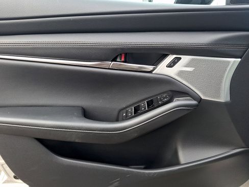 New 2026 MAZDA MAZDA3 2.5 Turbo Sedan w/Premium Plus image 9