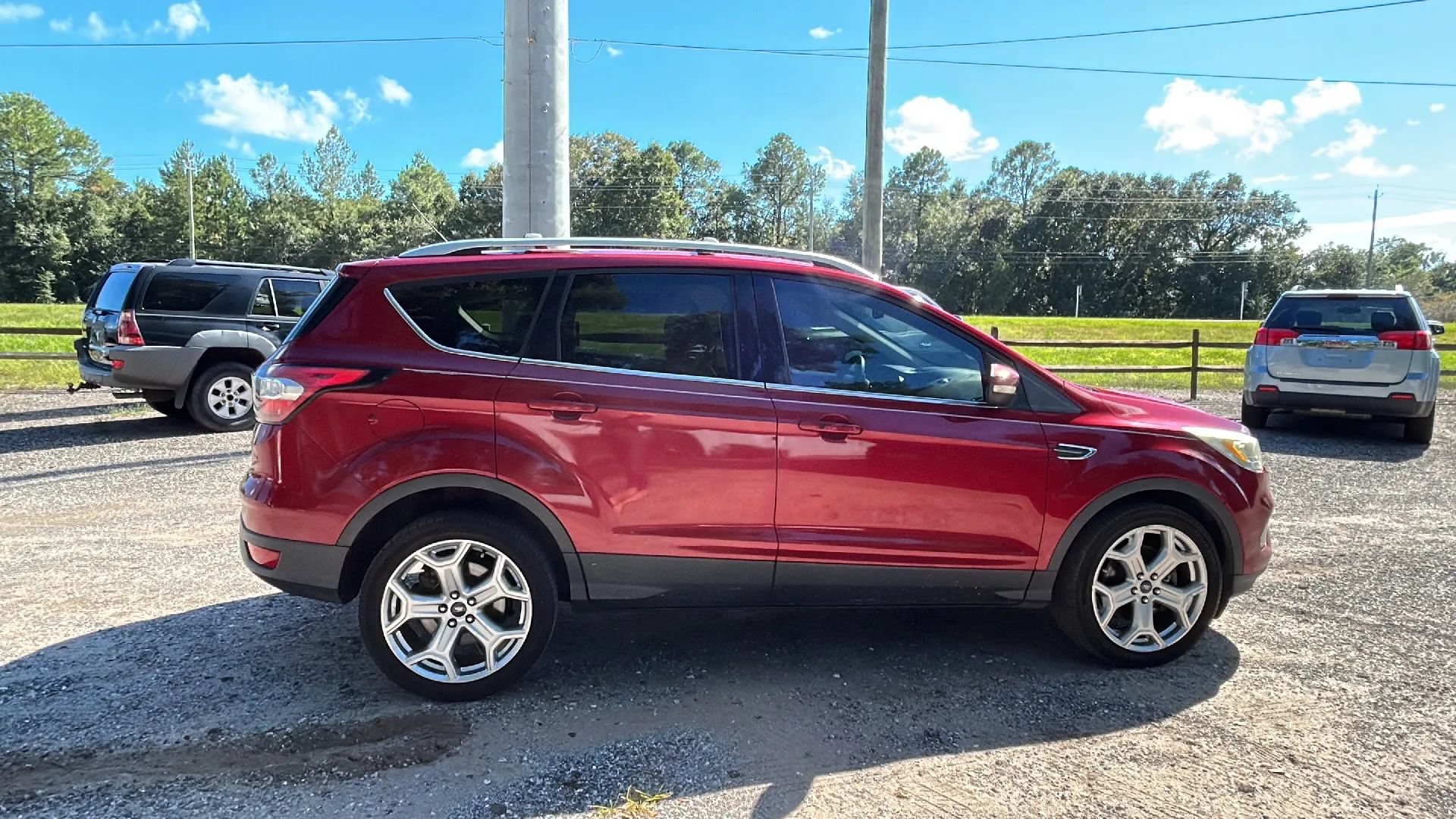 Used 2017 Ford Escape Titanium FWD image 6