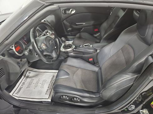 Used 2013 Nissan 370Z Touring w/ Sport Pkg RWD image 10