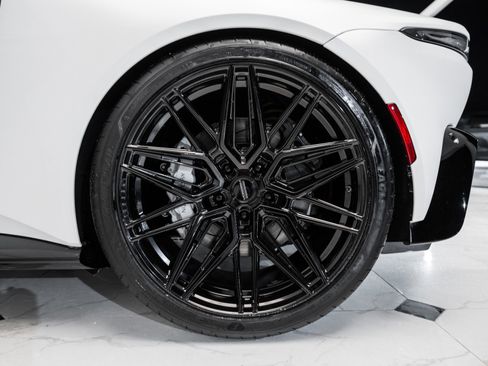 Used 2023 Aston Martin V8 Vantage Roadster image 37