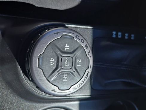 Used 2022 Ford Bronco Wildtrak AWD/4WD image 25