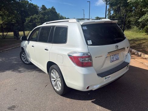 Used 2010 Toyota Highlander Limited AWD/4WD image 13