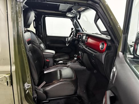 Used 2021 Jeep Wrangler Unlimited Rubicon w/ Uconnect 4C Nav & Sound Group AWD/4WD image 24