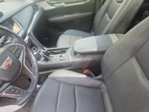 Used 2025 Cadillac XT5 Premium Luxury w/ Technology Package FWD image 3
