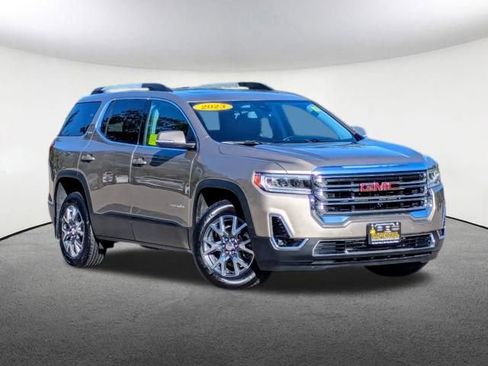 Used 2023 GMC Acadia SLT image 2