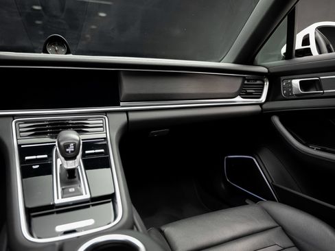 Used 2023 Porsche Panamera 4 AWD/4WD image 40
