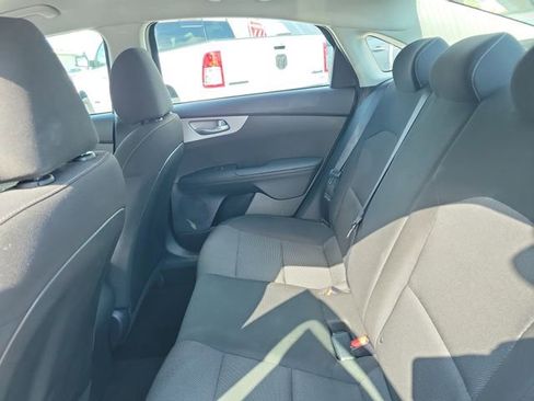 Used 2024 Kia Forte LXS FWD image 11