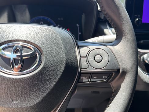 Certified 2026 Toyota Corolla SE FWD image 22