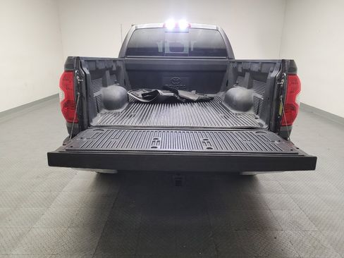 Used 2015 Toyota Tundra SR5 w/ SR5 Upgrade Package RWD image 29