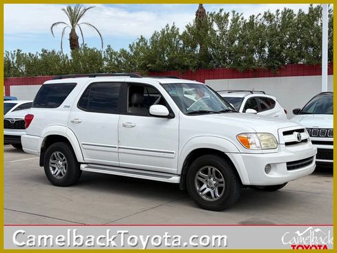 Used 2007 Toyota Sequoia SR5 w/ Preferred Pkg RWD image 1