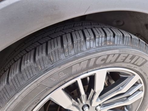 Used 2016 Ford Explorer Platinum AWD/4WD image 17