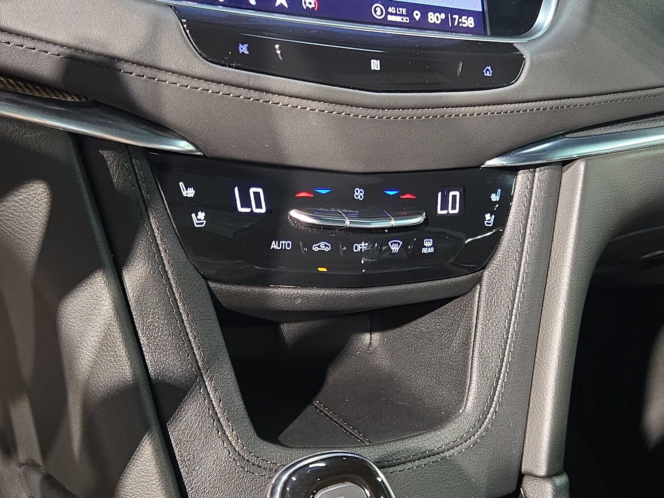 Used 2021 Cadillac XT5 Sportv w/ Platinum Package AWD/4WD image 29
