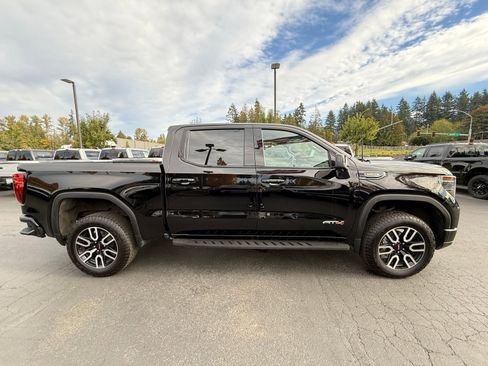 Used 2022 GMC Sierra 1500 AT4 w/ AT4 Premium Package image 4
