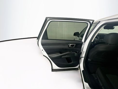 Used 2022 Kia Sorento LX FWD image 24