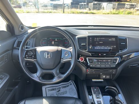Used 2019 Honda Pilot Elite image 17