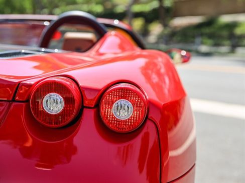 Used 2006 Ferrari F430 Spider RWD image 17