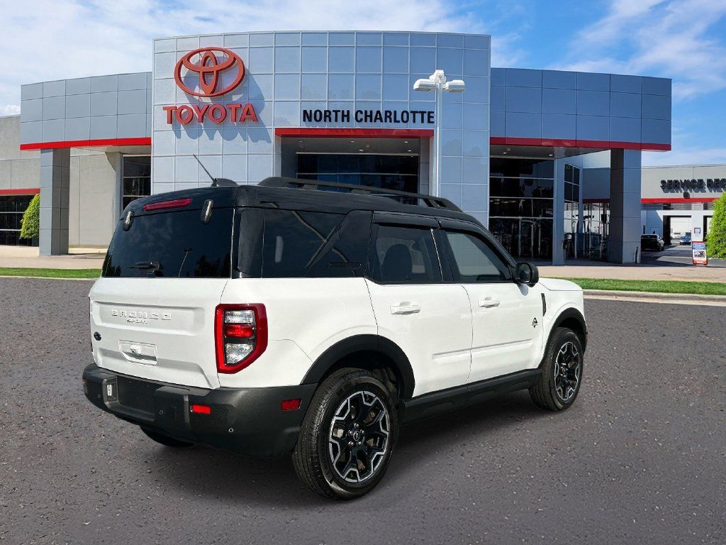 Used 2025 Ford Bronco Sport Outer Banks w/ Outer Banks Tech Package+ AWD/4WD image 8
