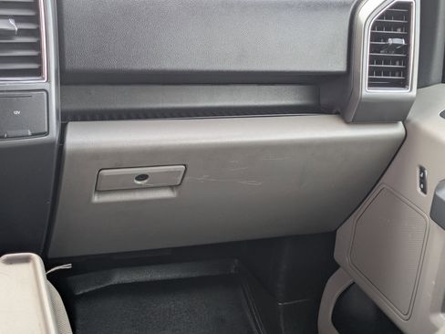 Used 2018 Ford F150 XLT image 26