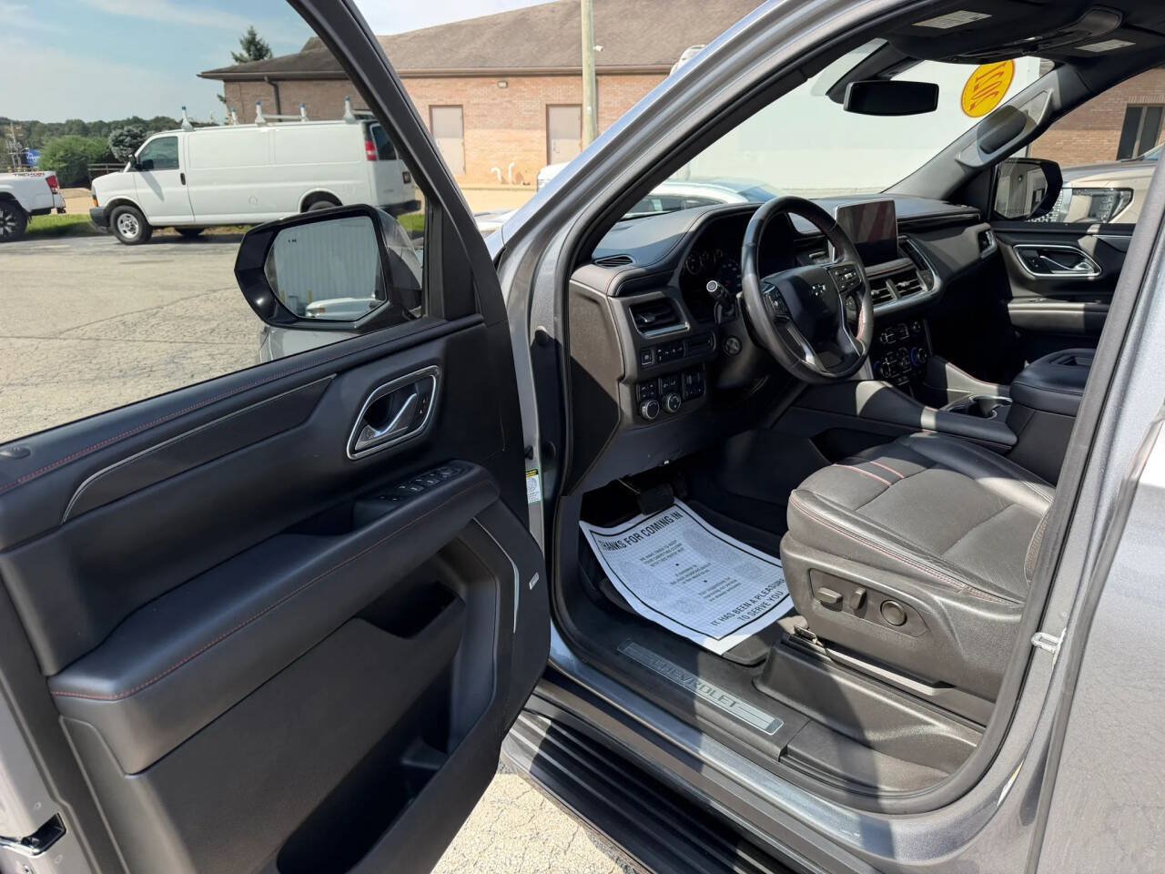 Used 2021 Chevrolet Tahoe RST w/ Luxury Package AWD/4WD image 8