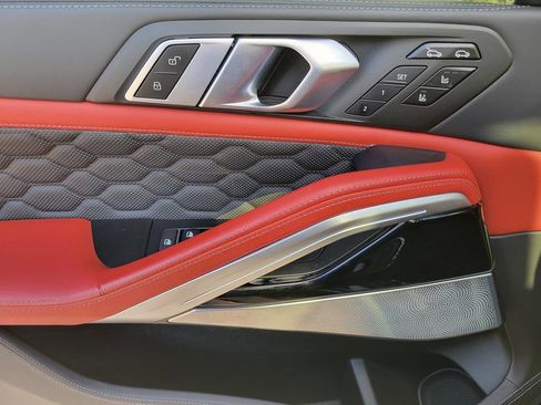 Used 2021 BMW X6 M w/ Competition Package image 26