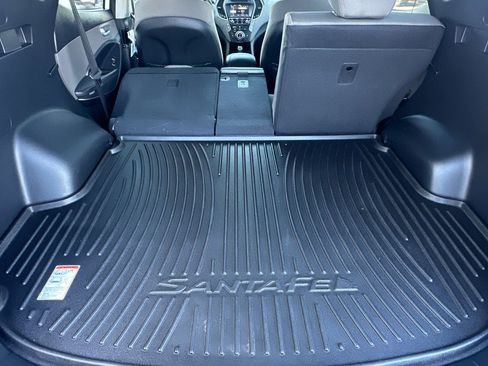 Used 2017 Hyundai Santa Fe Sport FWD image 17