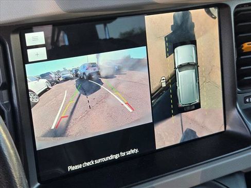 Used 2021 Ford Bronco Badlands image 11