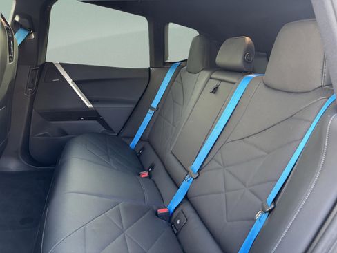 Used 2024 BMW iX xDrive50 image 27