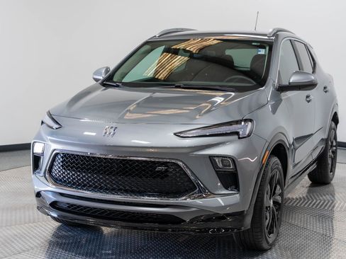 Used 2026 Buick Encore GX Sport Touring w/ Comfort Package image 3