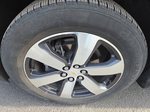 Certified 2023 Chevrolet Traverse LT w/ LT Premium Package image 12