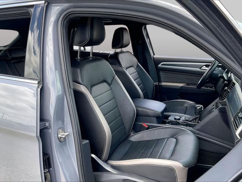 Used 2023 Volkswagen Atlas Cross Sport SEL Premium R-Line AWD/4WD image 9