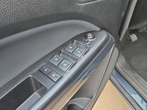 Used 2020 Chevrolet Colorado Z71 image 42