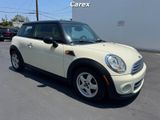 Used 2011 MINI Cooper Hardtop image 2