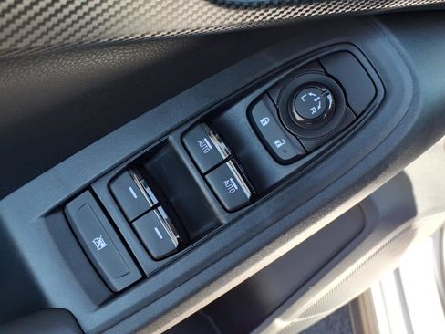 Certified 2025 Subaru Crosstrek 2.0i Premium image 25