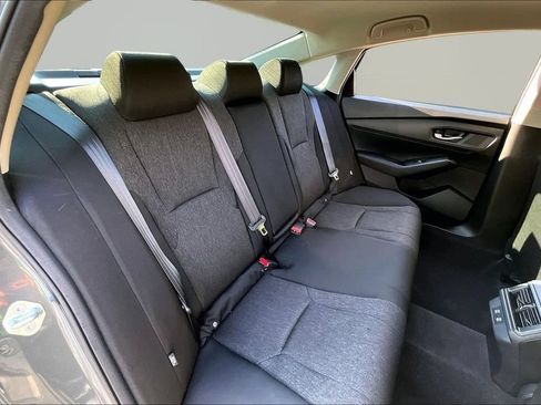 Used 2025 Honda Accord LX image 17
