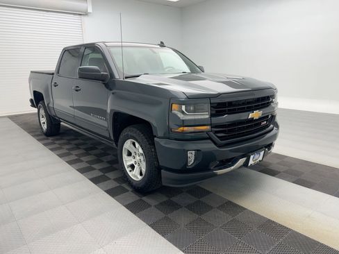 Used 2018 Chevrolet Silverado 1500 LT w/ All Star Edition image 7